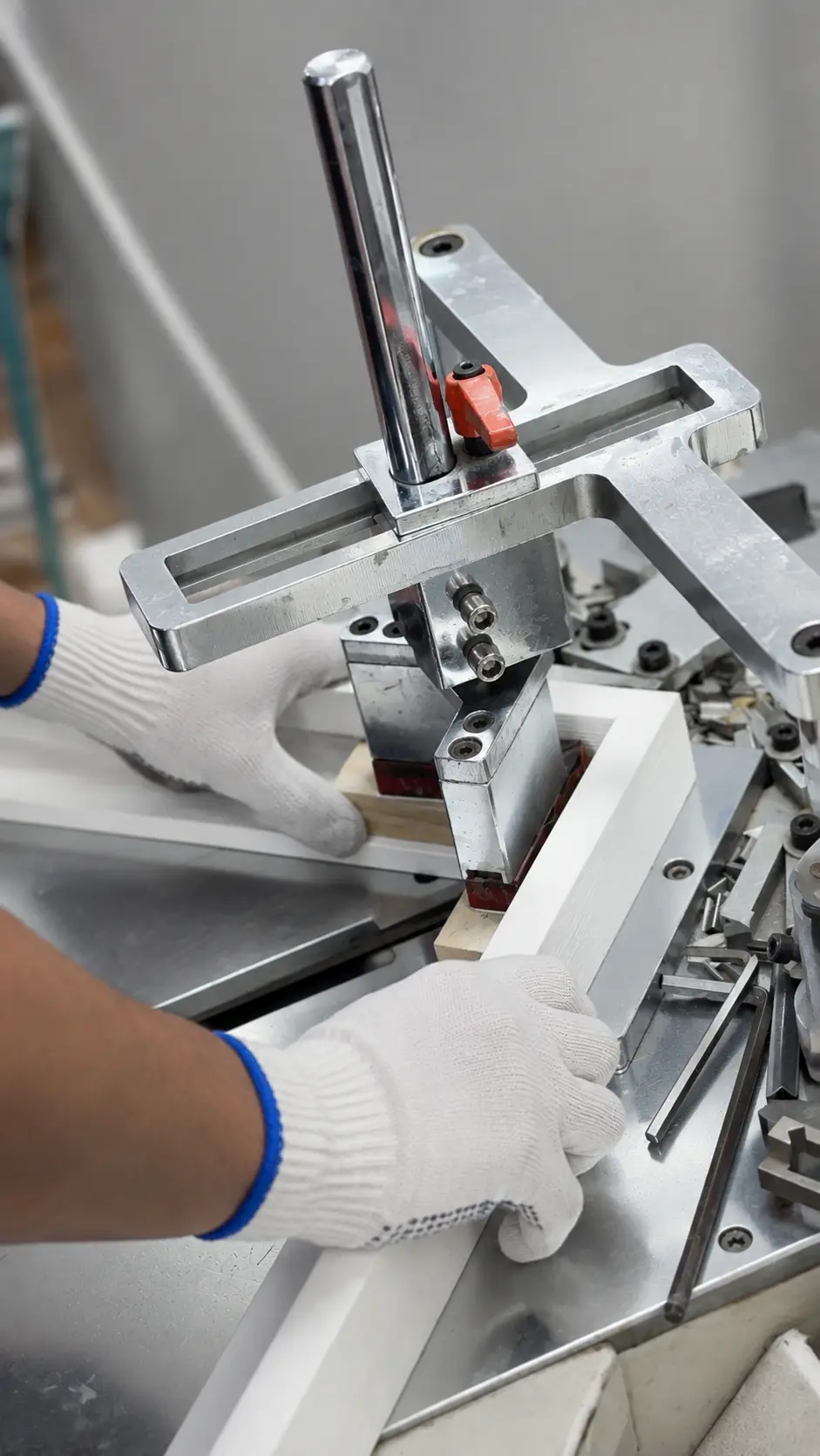 Qube Art custom framing profiles and joining equipment
