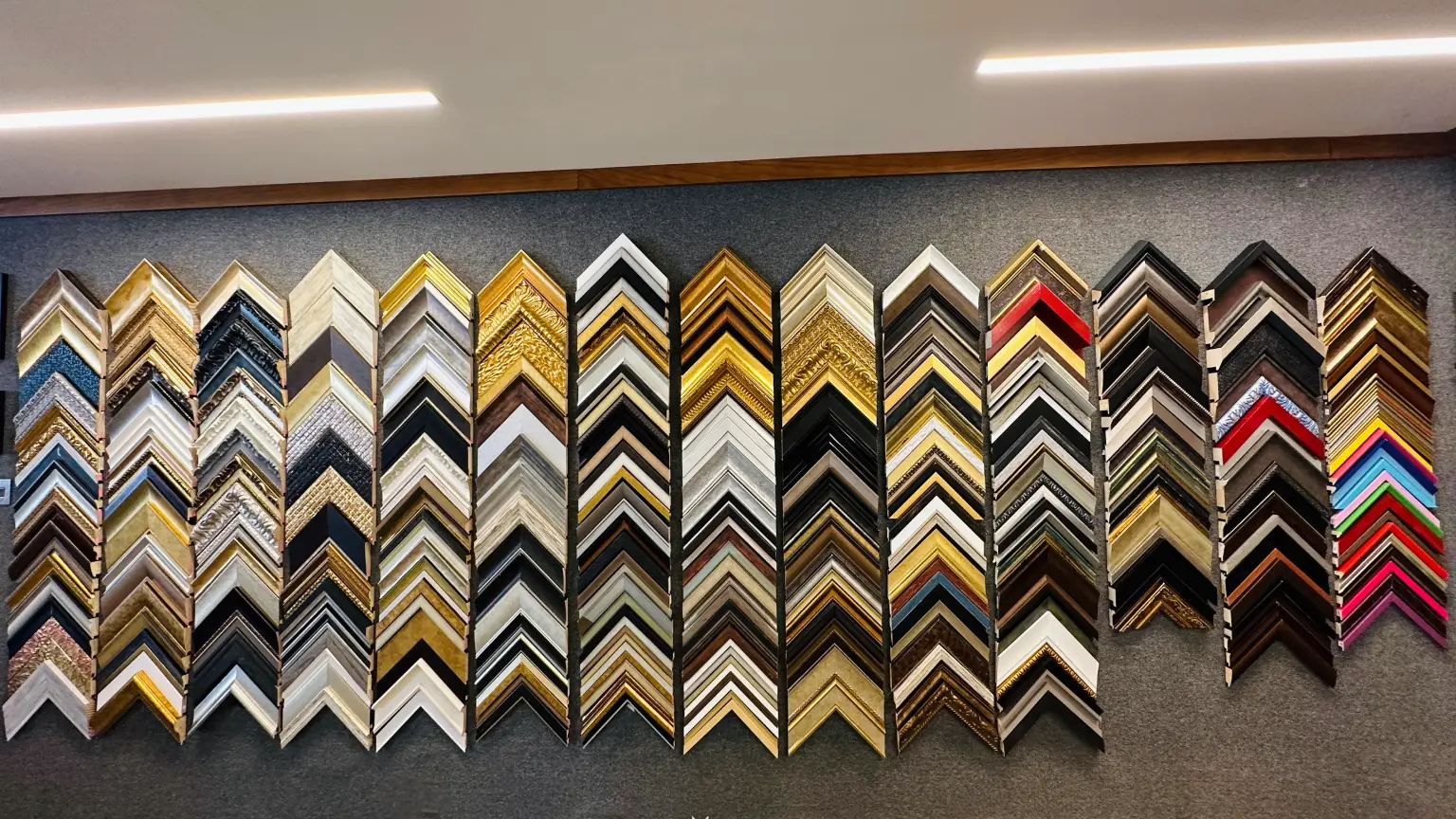 picture framing Dubai