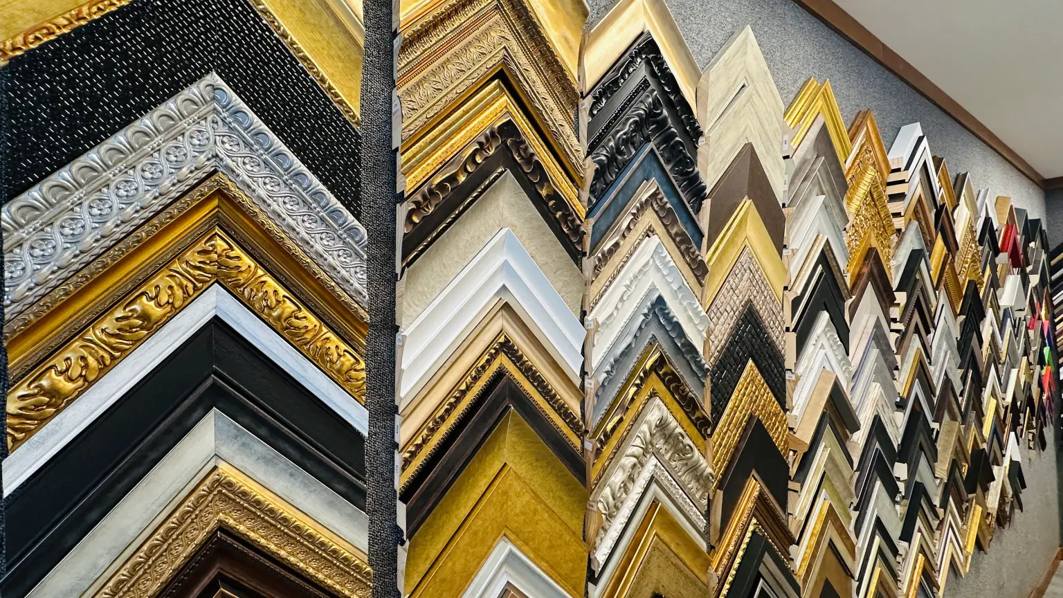 framing shop dubai
