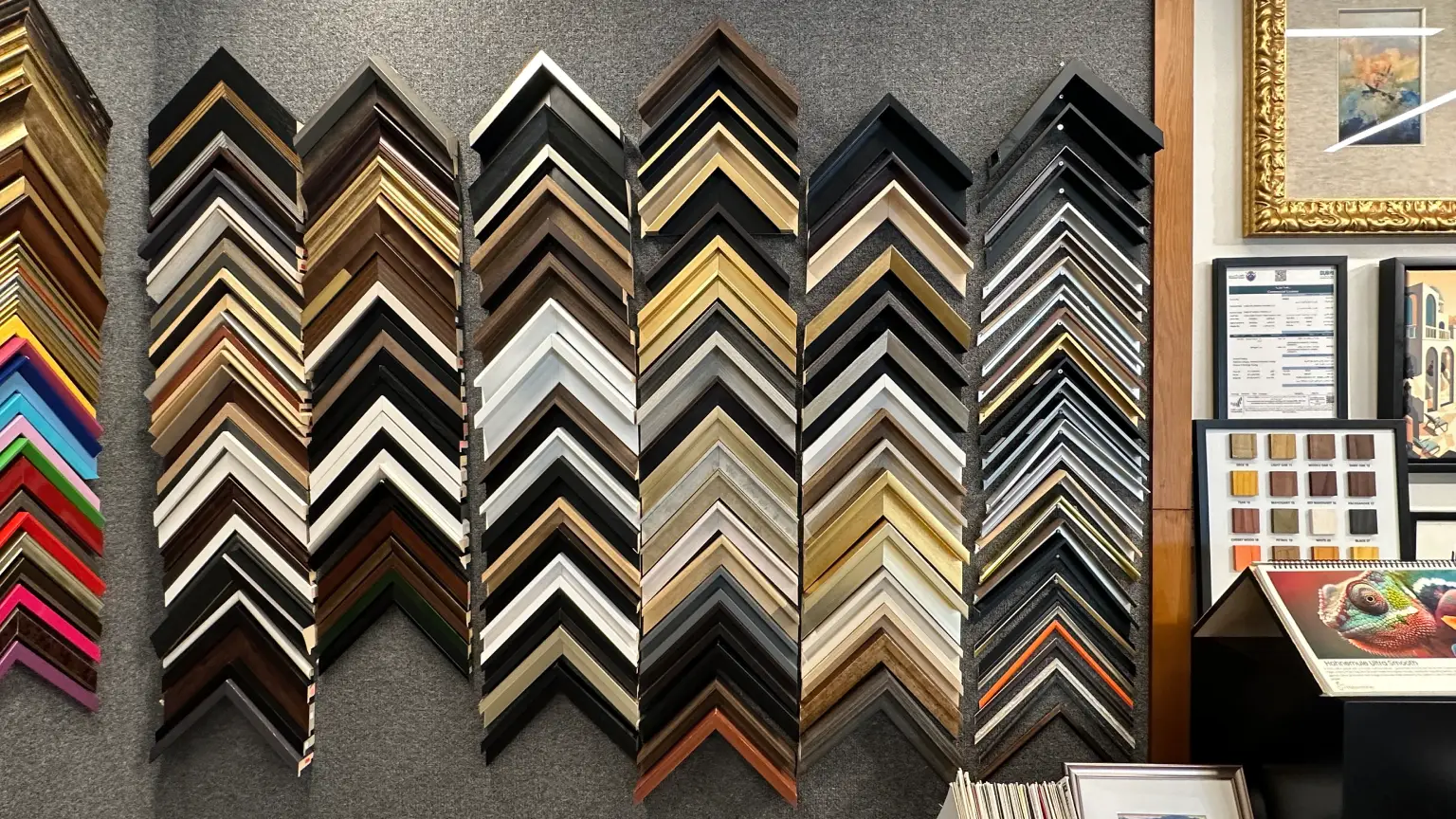 custom framing shop