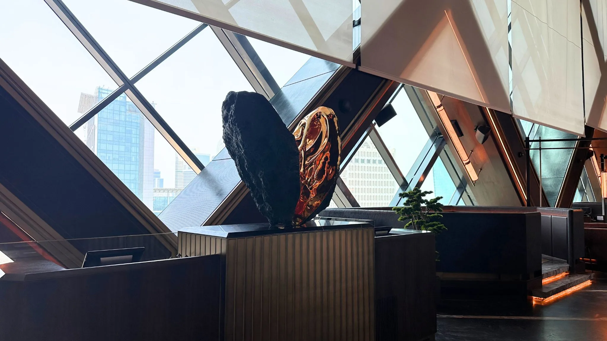 sculpture for hotels, resin sculpture dubai